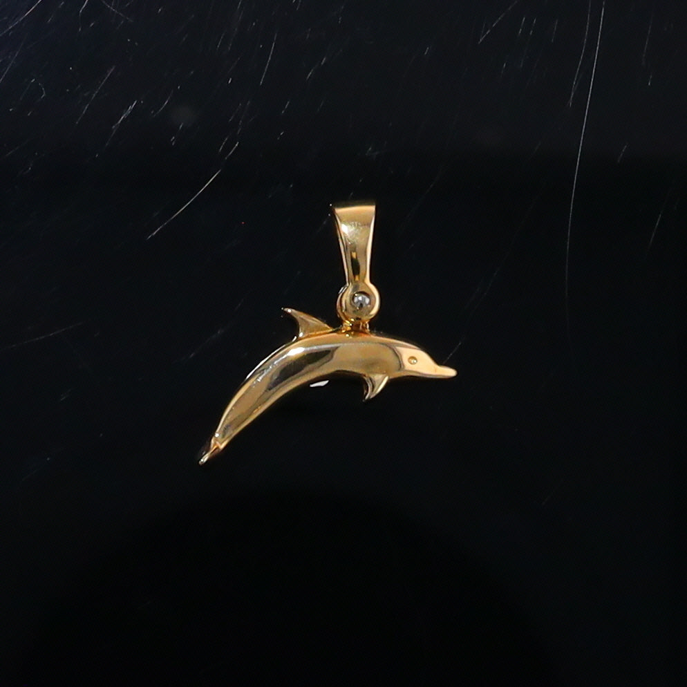 Opal Pendant Inlaid Realistic Dolphin Sea Life Design