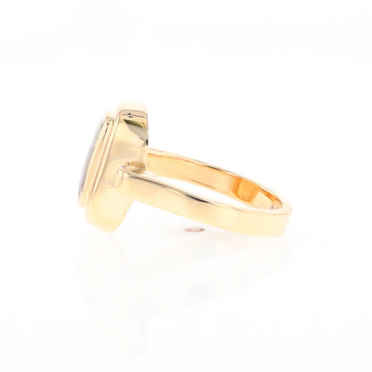 Gold Quartz Ring Oval Inlaid Design with .06ctw Round Diamonds