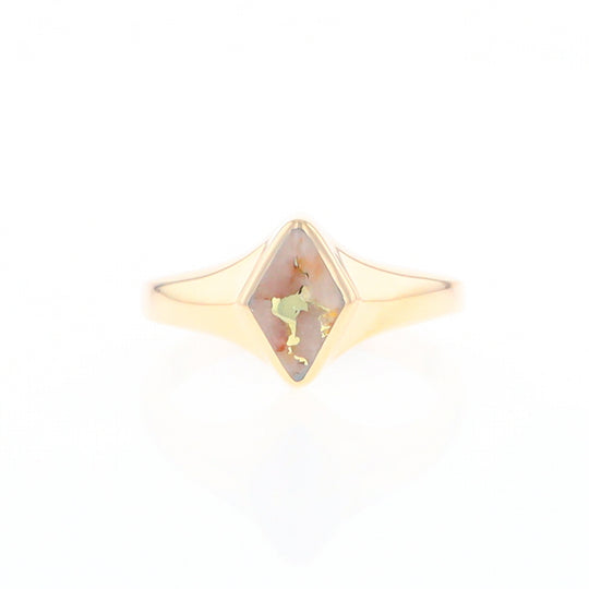 Gold Quartz Ring Diamond Shape Inlaid Design