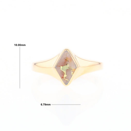 Gold Quartz Ring Diamond Shape Inlaid Design