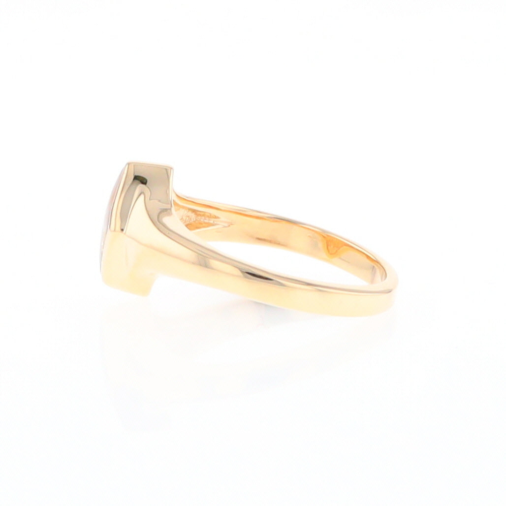 Gold Quartz Ring Diamond Shape Inlaid Design