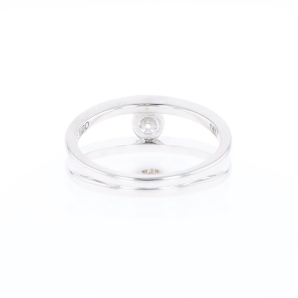 Kiss Ring