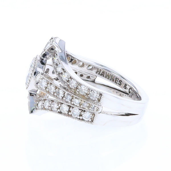 The Queen's Ring - Salt and Pepper