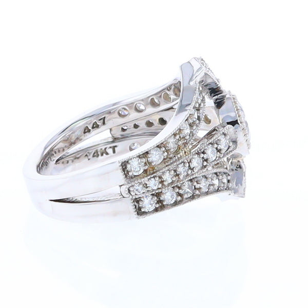 The Queen's Ring - Salt and Pepper