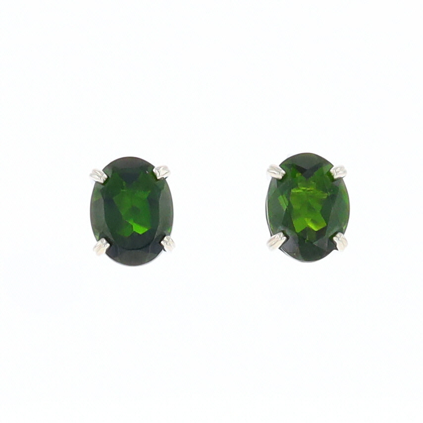 H&C Oval Stud Earrings