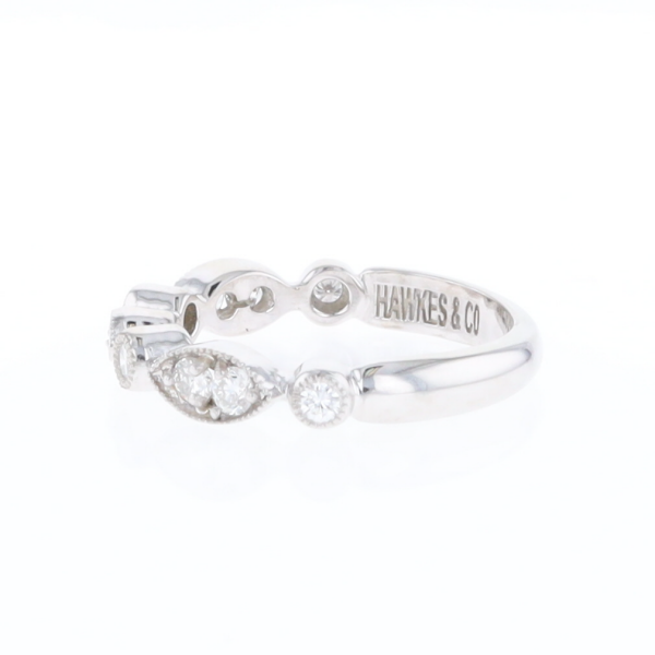 Simply Vintage Wedding Band (White Gold)