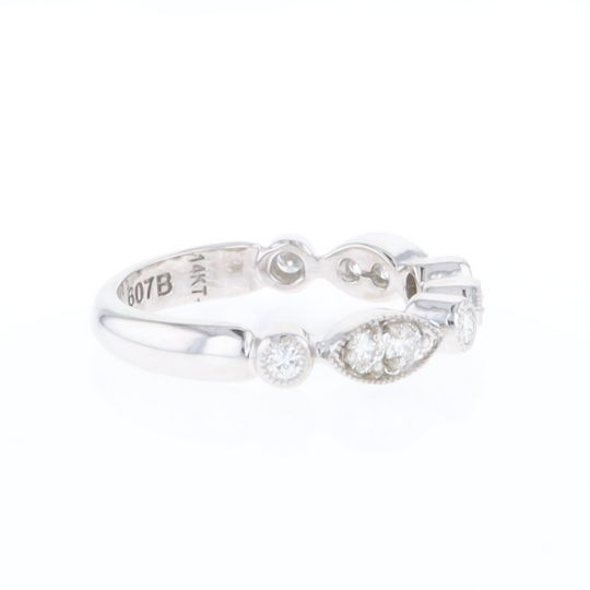 Simply Vintage Wedding Band (White Gold)