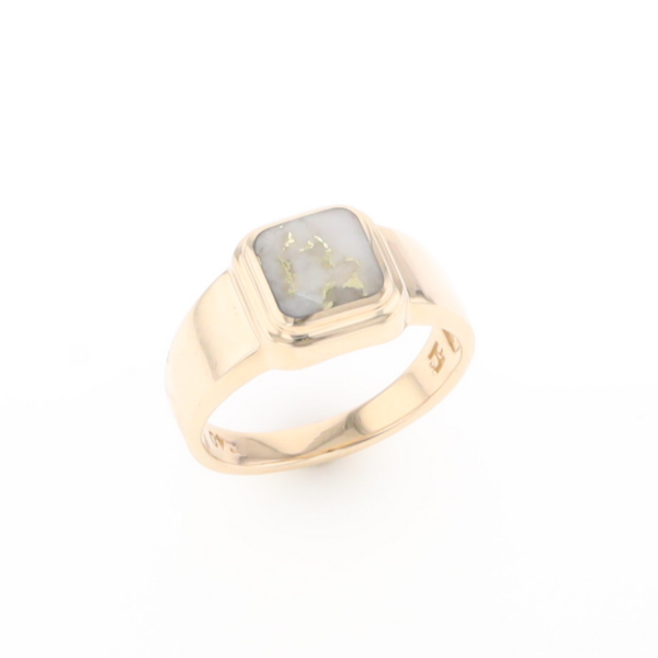 Gold Quartz Ring Square Inlaid Design