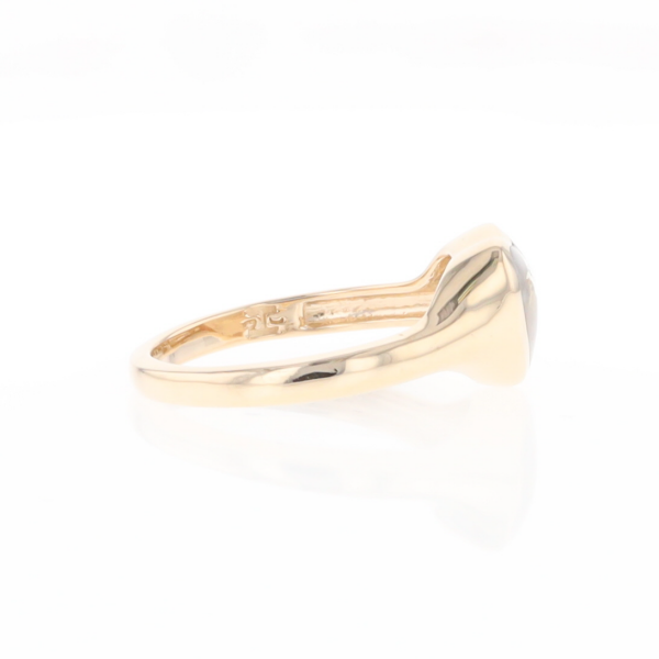 Gold Quartz Ring Heart Shape Inlaid Design