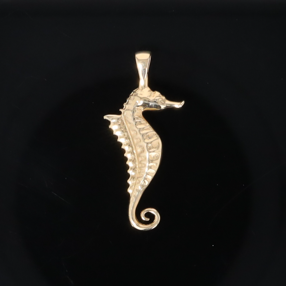 Opal Pendant Inlaid Realistic Sea Horse Design