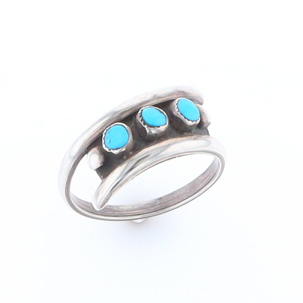 Round Turquoise Row Bypass Ring