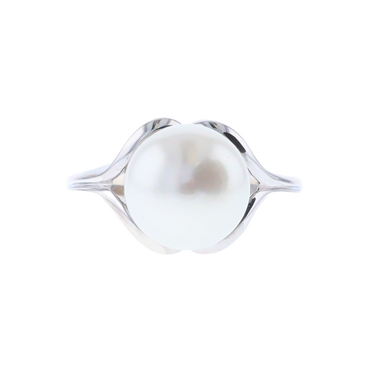 Solitaire Pearl Ring