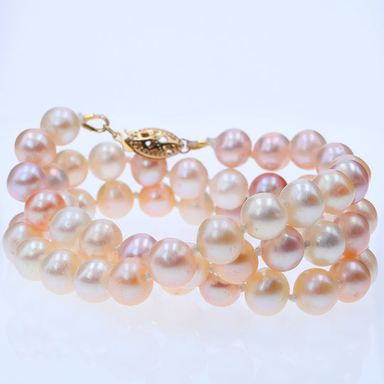 18" Pink and White Pearl Necklace