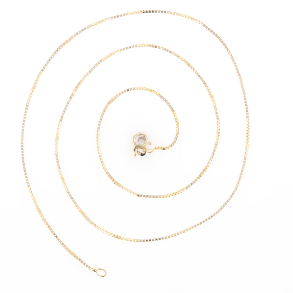 18" Box Chain