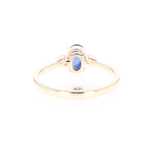 Oval Sapphire Ring With 2 Accent Diamonds