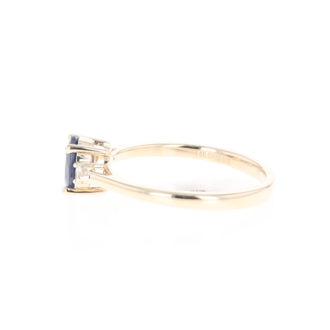 Oval Sapphire Ring With 2 Accent Diamonds