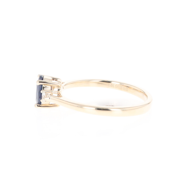 Oval Sapphire Ring With 2 Accent Diamonds