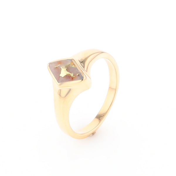 Gold Quartz Ring Diamond Shape Inlaid Design