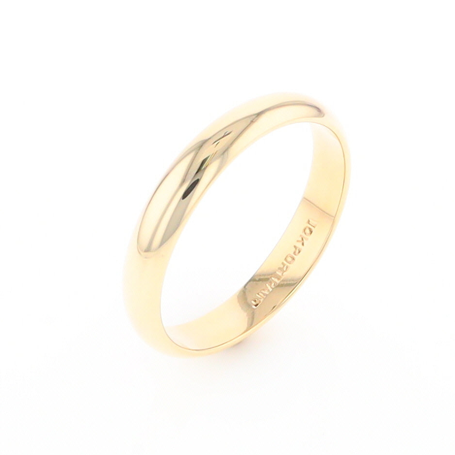 Plain Gold Men's Wedding Band