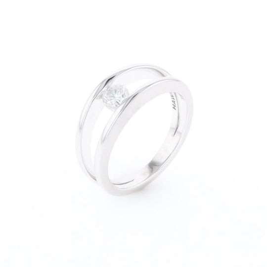 Kiss Ring