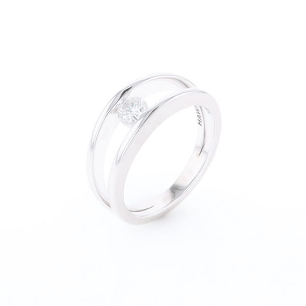 Kiss Ring