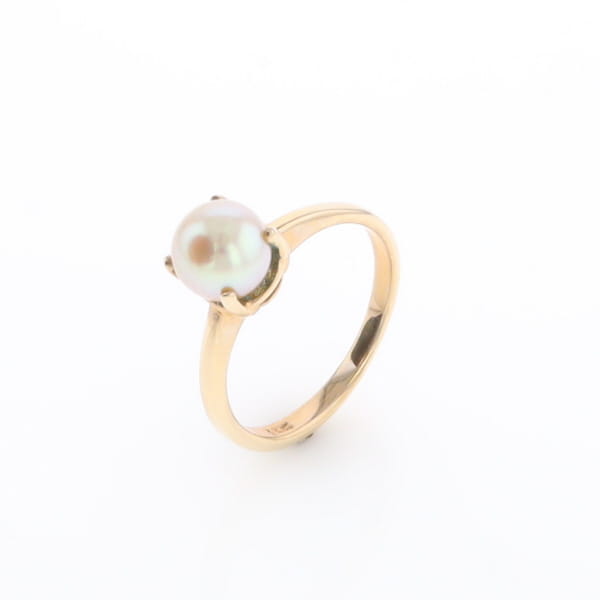 Solitaire Cultured Pearl Ring