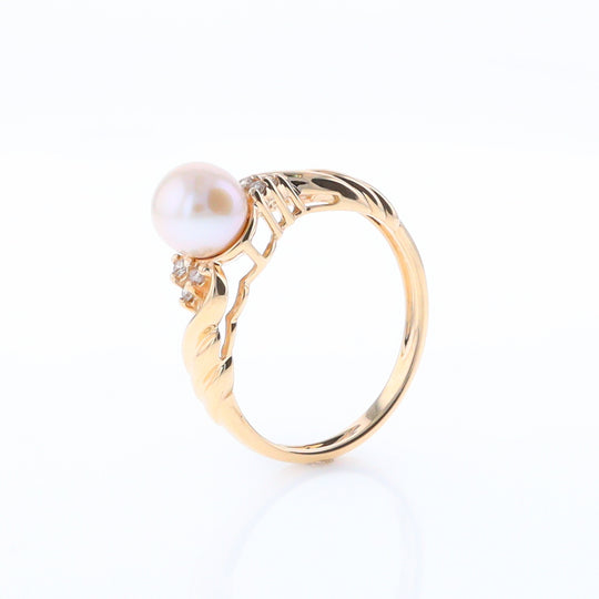 Pearl and Diamond Twist Ring