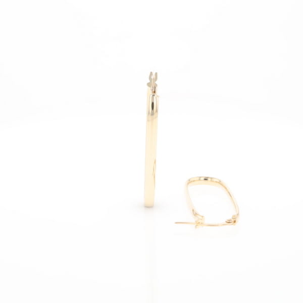 Flat Saddleback Hoop Earrings