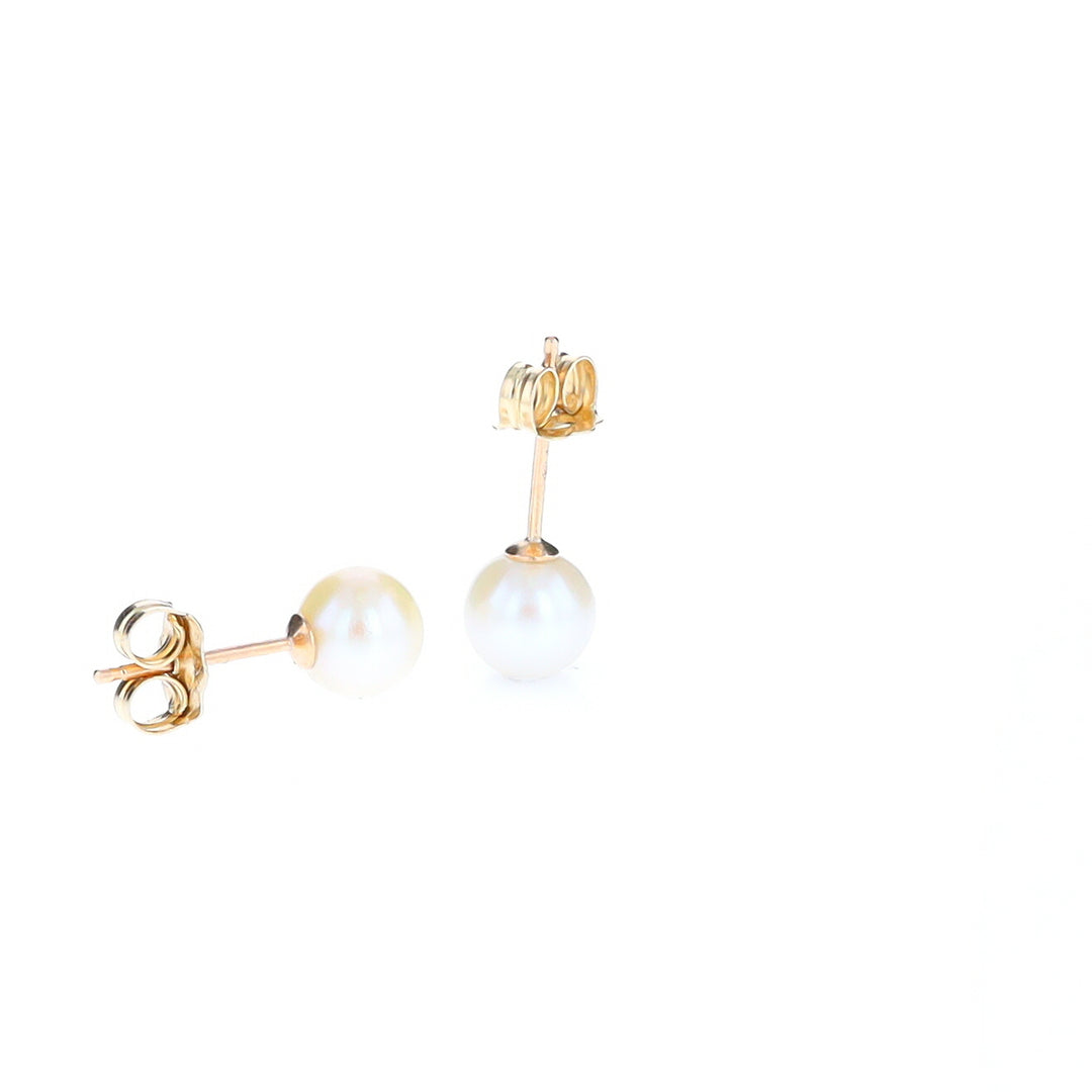 Cultured Freshwater Pearl Stud Earrings
