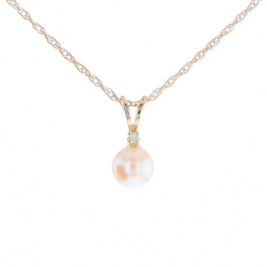 Pearl Pendant with Diamond Accent