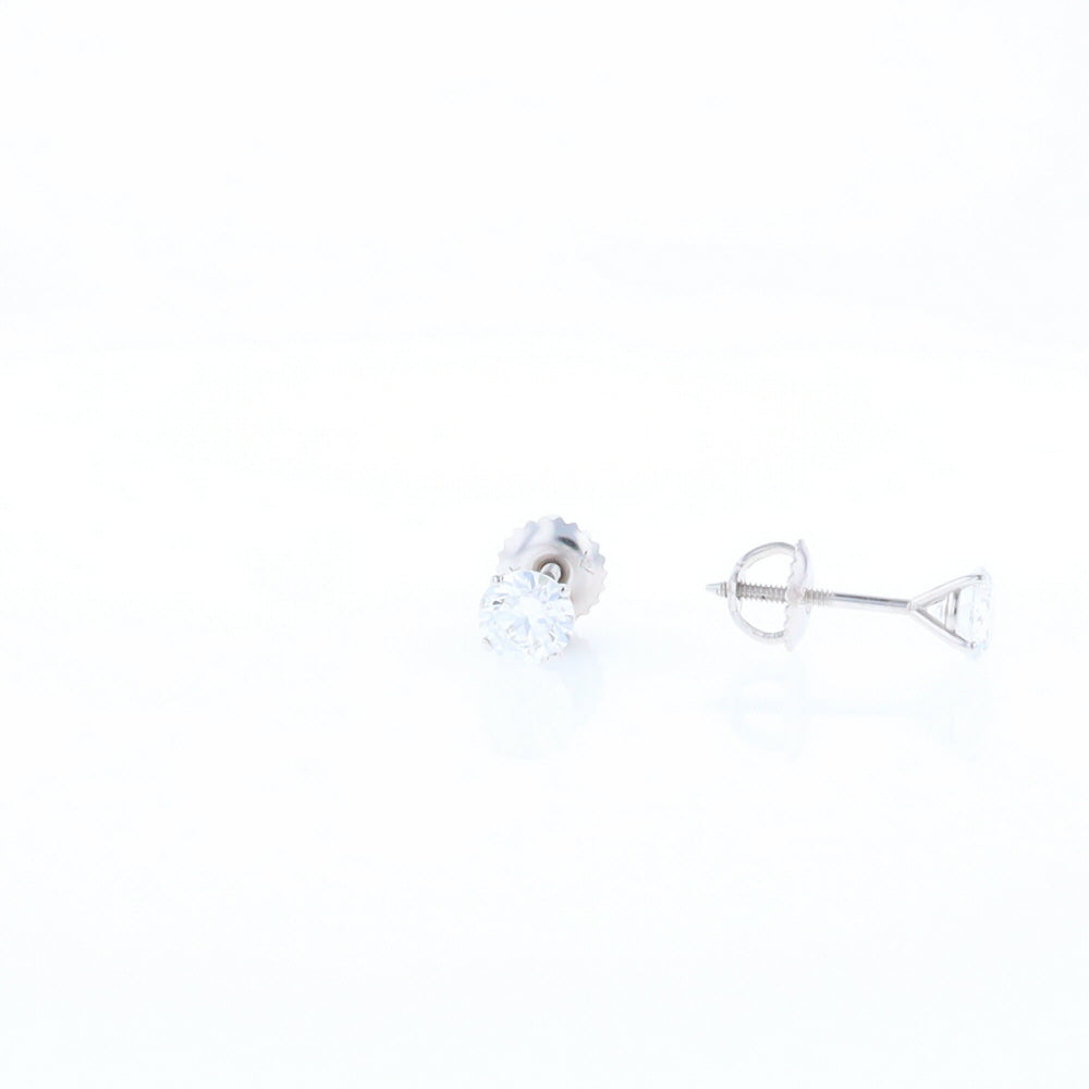 1.06ctw Diamond Stud Earrings