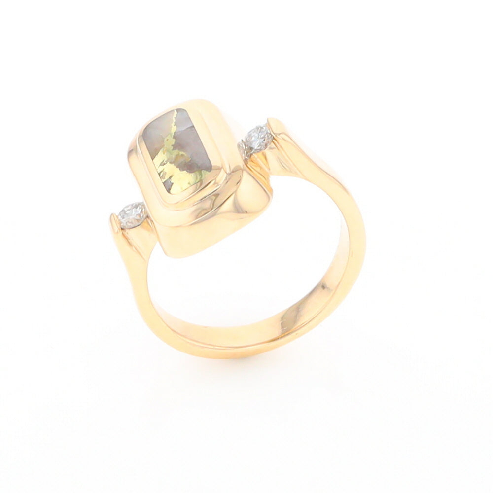 Gold Quartz Ring Oval Inlaid Design with .06ctw Round Diamonds