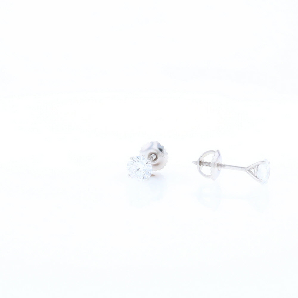 1.06ctw Diamond Stud Earrings