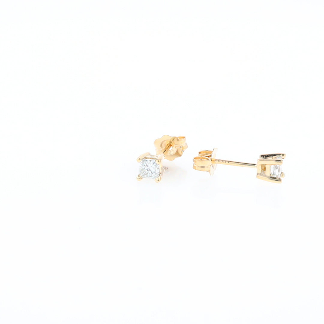 0.38ctw Diamond Stud Earrings