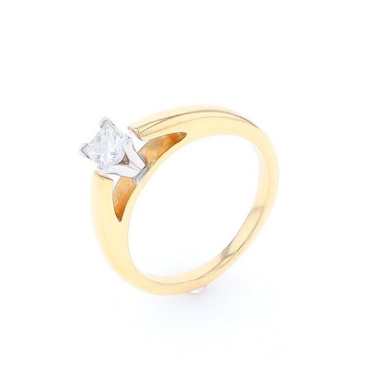 0.32ct Princess Cut Solitaire Diamond Engagement Ring