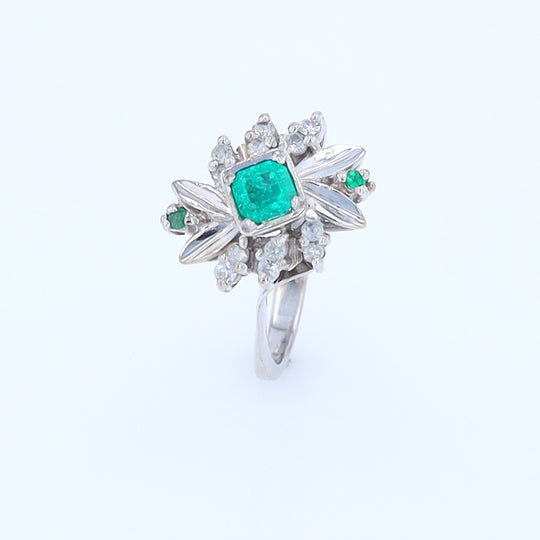 18K White Gold Vintage Emerald and Dimond Ring