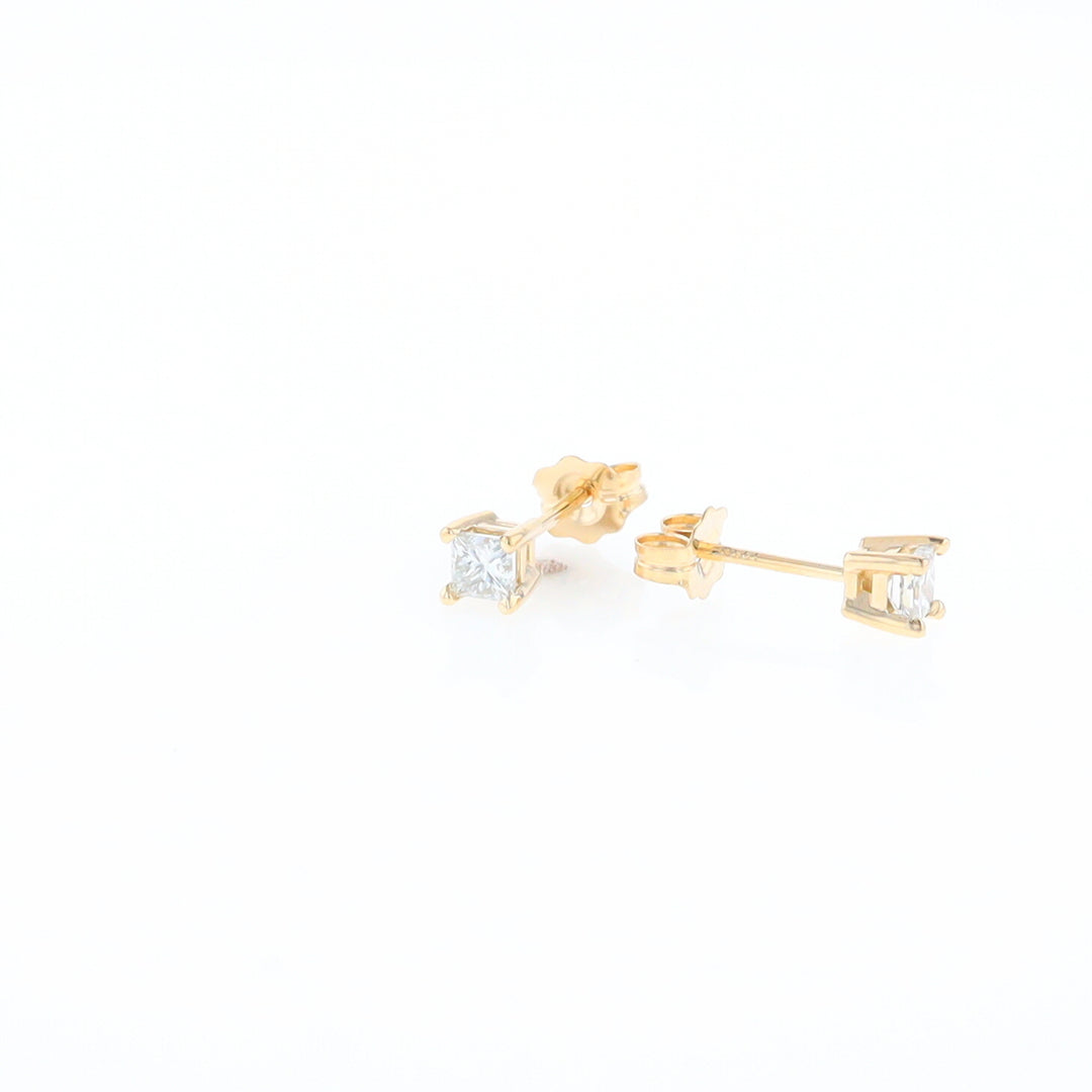 0.38ctw Diamond Stud Earrings