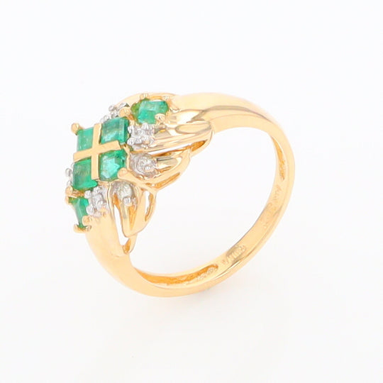 Princess Cut Emerald Diamond Ring