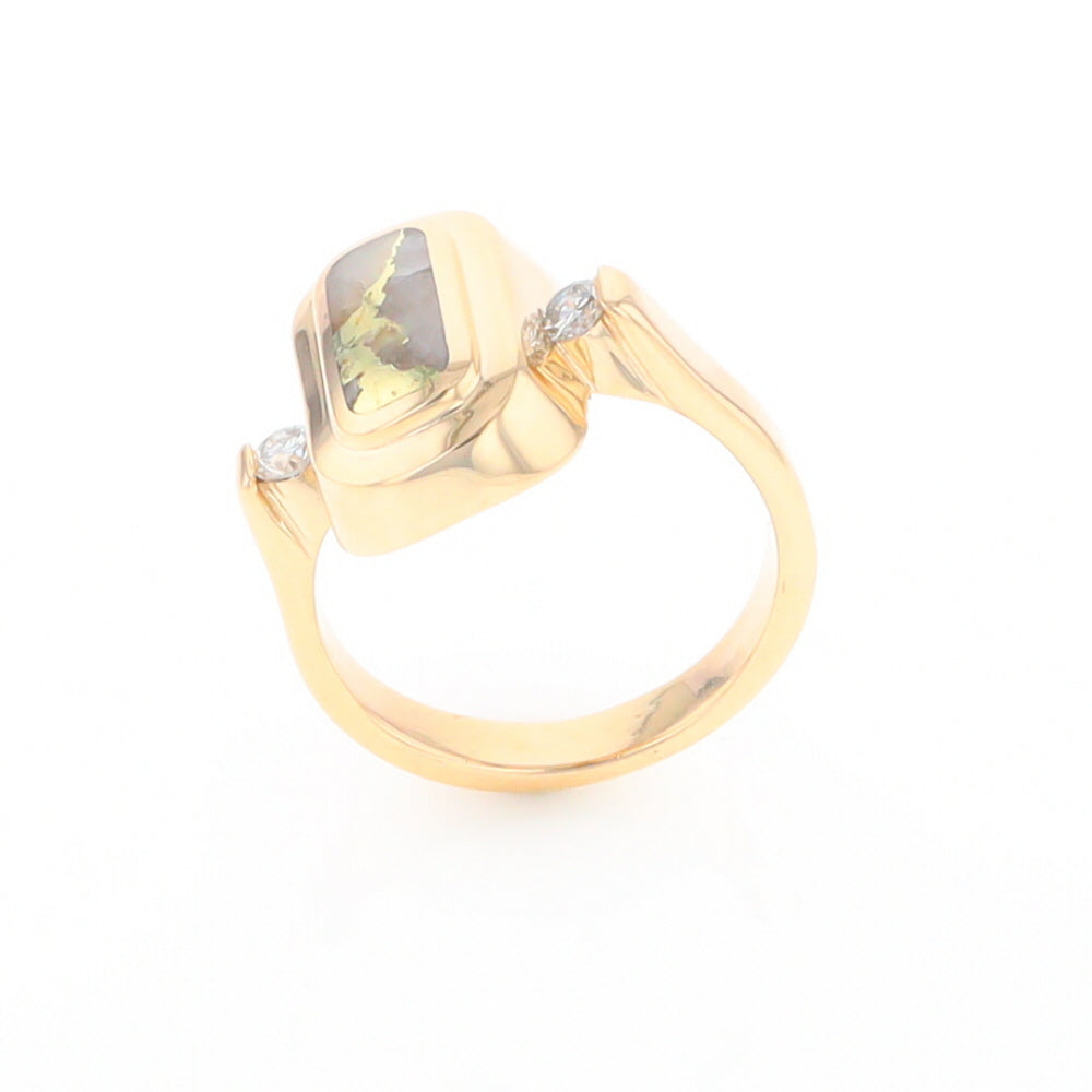 Gold Quartz Ring Oval Inlaid Design with .06ctw Round Diamonds