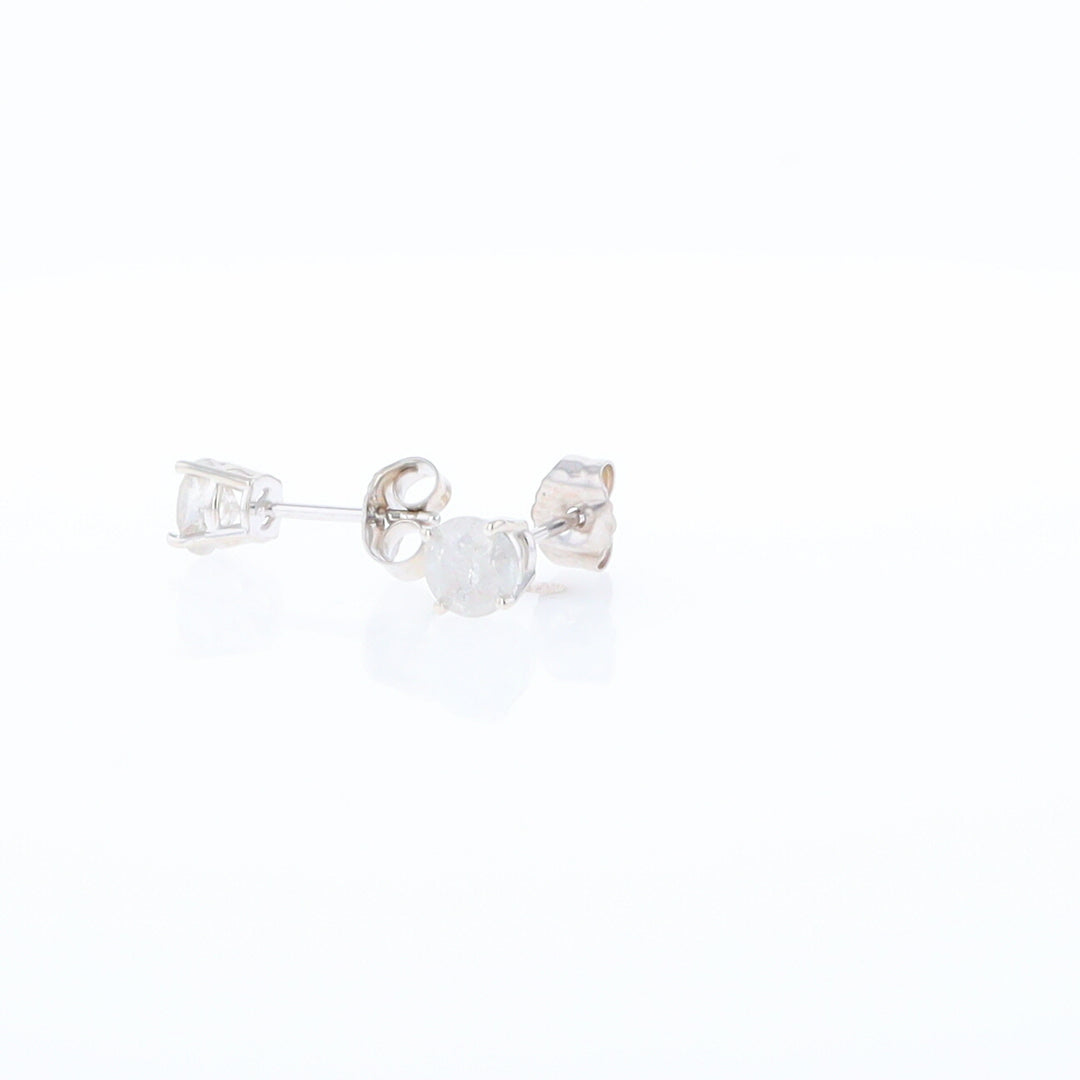 0.77ctw Round Brilliant Cut Diamond Stud Earrings