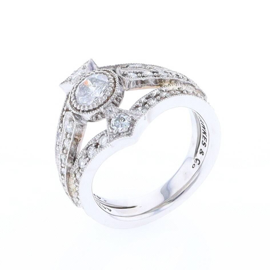 The Queen's Ring - Salt and Pepper