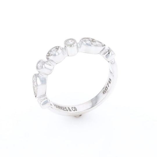 Simply Vintage Wedding Band (White Gold)