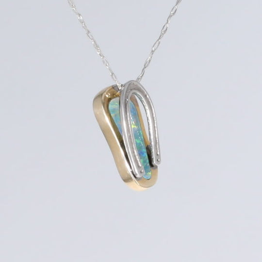 Opal Pendant Inlaid Single Sandal Design