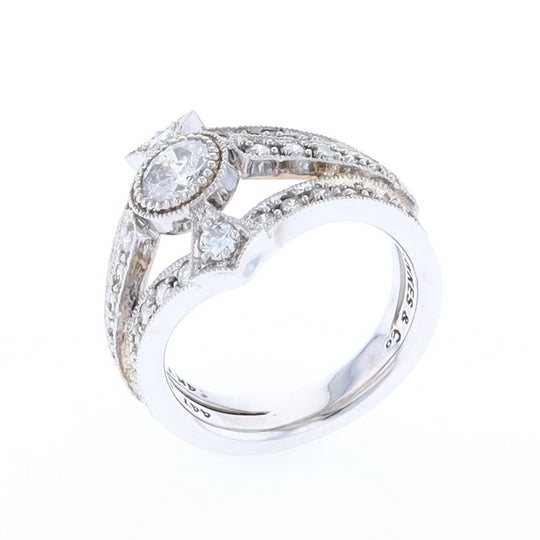 The Queen's Ring - Salt and Pepper