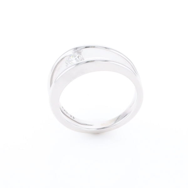 Kiss Ring