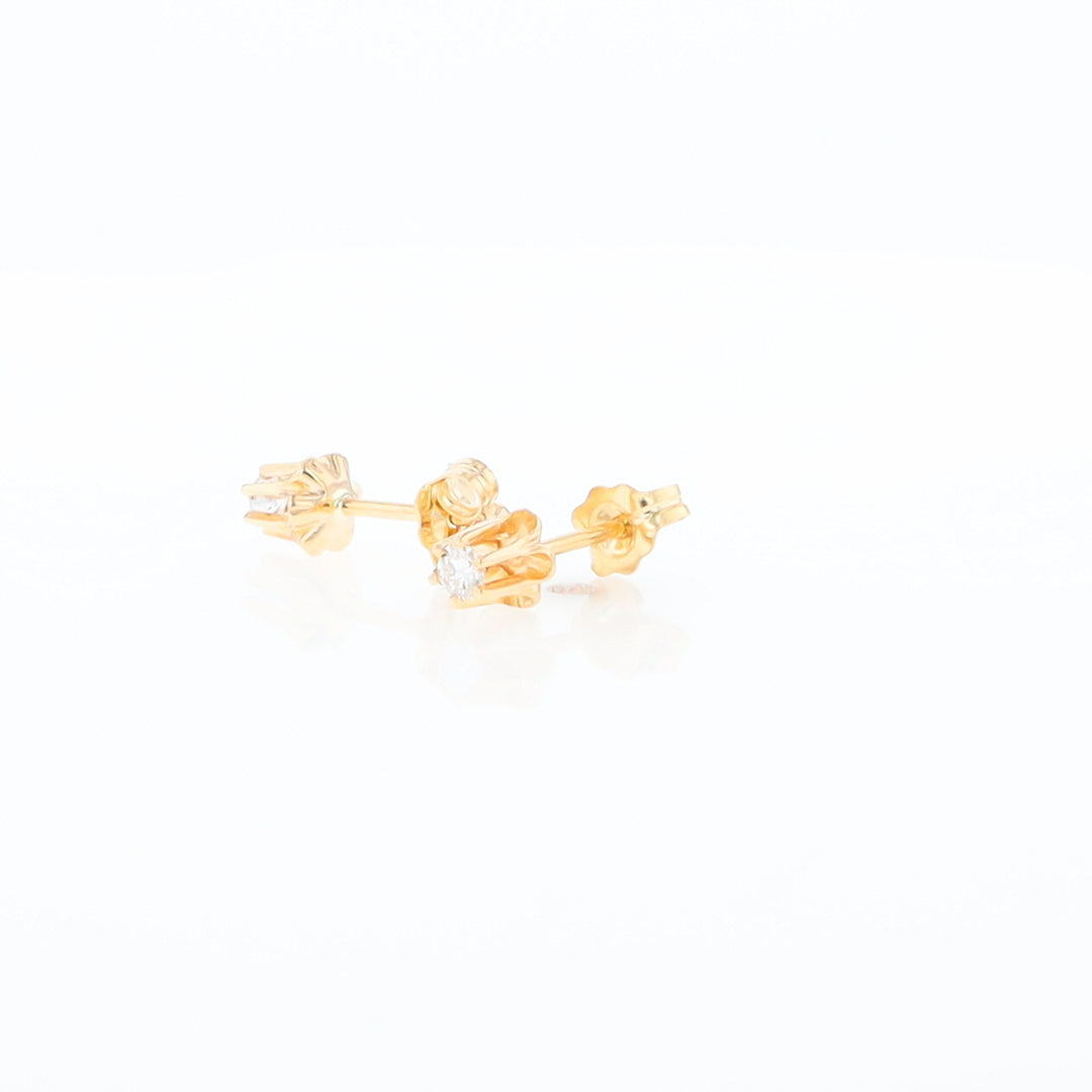 0.11ctw Diamond Stud Earrings