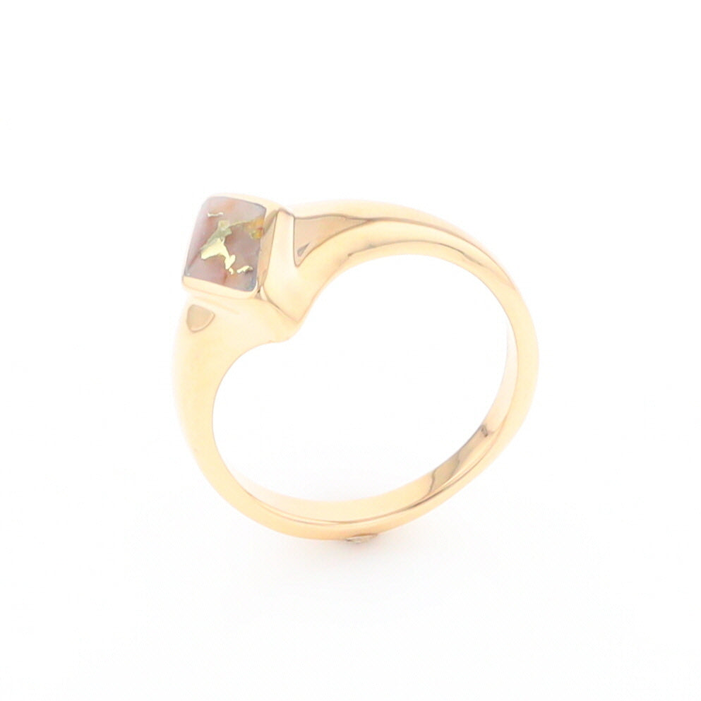 Gold Quartz Ring Diamond Shape Inlaid Design