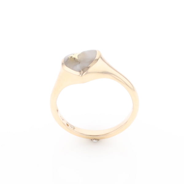 Gold Quartz Ring Heart Shape Inlaid Design