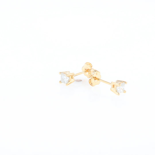 0.39ctw Diamond Stud Earrings