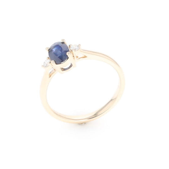Oval Sapphire Ring With 2 Accent Diamonds
